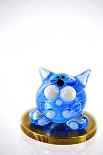 Unbekannt Katze Blau - Weiß Gestreift - Miniatur Figur Blaues Kätzchen aus Glas - Blaue Katze mit weißen Streifen - Glasfigur Glücksbringer Mini 3 - Glastier Deko Setzkasten Vitrine