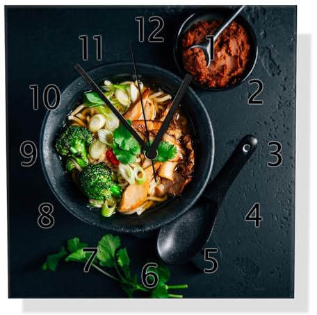 Wallario Design-Wanduhr Asiatischer Abend - frische Ramensuppe aus Glas, Motiv-Uhr Größe 30 x 30 cm, Schwarze Zeiger