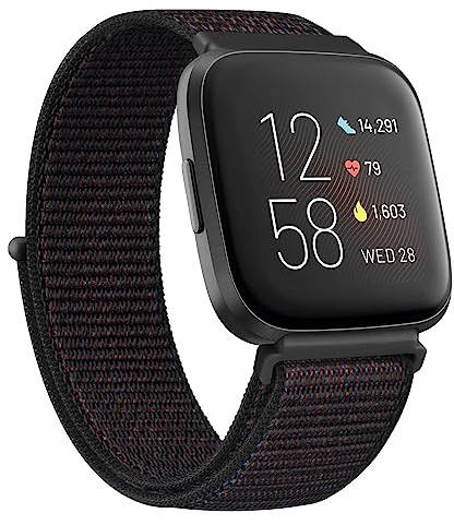 Oumida Kompatibel mit Fitbit Versa 2 Armband/Fitbit Versa Armband für Damen Herren, Ersatzarmband Nylon Sport Loop Uhrenarmband für Fitbit Versa 2/Fitbit Versa/Versa Lite, Schwarzer Sand