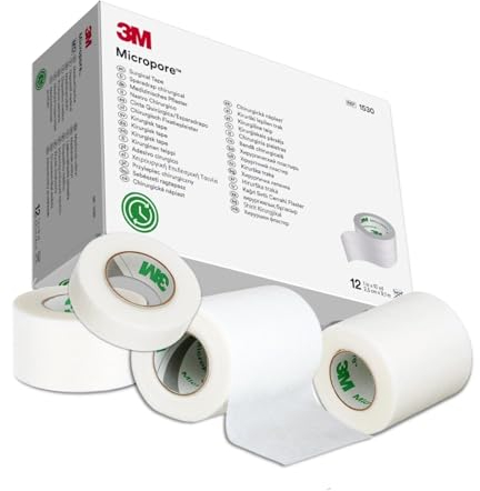 3M Micropore Vliespflaster Tape Weiß mit Anwendungstipps by P-Beauty für Wimpernverlängerung, Pflaster - Hypoallergen, Atmungsaktiv & Wasserfest - Klebeband für Haut & Lash Extensions (7,6cm 1x)
