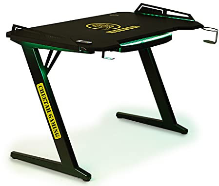 Cheetah Gaming Desk Table de Gaming Grande Máster 01 lumières LED RVB avec télécommande, chargeur sans fil Smartphone, 3 ports USB, organiseur de câbles table de bureau ordinateur 126 x 68 cm