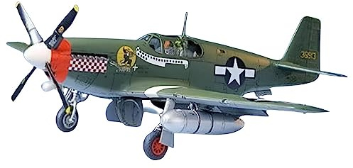 Tamiya 300061042 – 1:48 WWII US North America P-51B Mustang Model Aeroplane