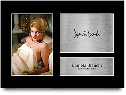 HWC Trading A4 Daniela Bianchi James Bond From Russia with Love Geschenke Gedruckt, Signiert Autogramm Bild Für Film-Erinnerungsstücke-Fans
