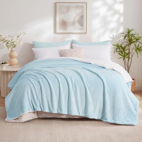 Aisbo Sherpa Fleece Throw Blanket Light Blue - Fluffy Thick King Size Blanket Extra Large Throw for Bed, Warm Soft Solid Microfiber Throws for Couch Sofa, 200x240cm