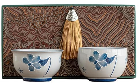 Handbemalte geschnitzte Lilie Luohan Tasse Keramik Tee Paar Tasse - Mingxiang + Luohan [Quasten]