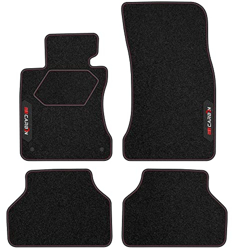 MOTOS Personalisierte Velours-Fußmatten Carbon Series passend für BMW 5er E60 2003-2010 - Premium, Carbon, Rot Frischen Sie den Look Ihres Autos mit Velours-Fußmatten im hochmodernen Carbonfaser-Desig