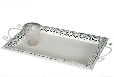 MONTEMAGGI Vassoio rettangolare in ferro bianco con manici decorato con trine in stile country shabby chic. Dimensioni: 48x26x4 cm.