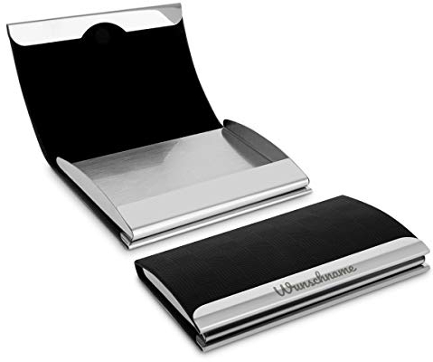 Visitenkartenetui aus hochwertigem Kunstleder mit individueller Gravur, Magnetverschluss und Samt Innenfutter 10x7 cm Schwarz Modern - Schriftzug Name