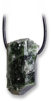 Budawi® Chromdiopsid Kristall Anhänger gebohrt – Einzelstück mit schwarzem Lederband 1m – Geschenkbox inklusive, Naturstein für Energie & Edelstein-Schmuck