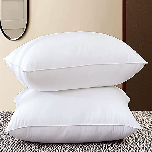 Adam Home Set mit 2 Sofakissen, 65 cm x 65 cm, Kissenfüllung (26 x 26), weiß, weiche, schnell zurückfedernde Kisseninnenseite, Hohlfaser-Sofakissen, perfekt für Sofas