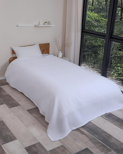 nottoc Doppelte Tagesdecke Weiß 220x240cm - Premium Waffelpique 100% Baumwolle - Leichte Sommerdecke in Waffeloptik - Baumwolldecke als Bettüberwurf, Sofaüberwurf, Couch überwurf - Sofadecke