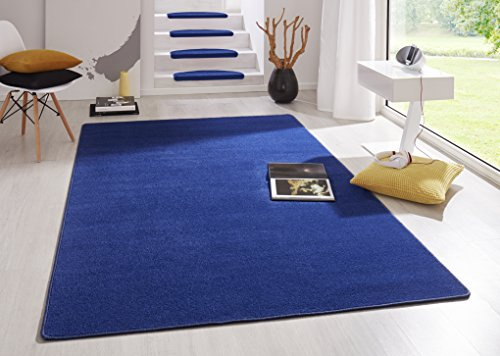 Hanse Home Indoor Teppich Fancy – Wohnzimmerteppich einfarbig Modern Velours Teppich für Esszimmer, Wohnzimmer, Kinderzimmer, Flur, Schlafzimmer, Küche – Blau, 133x195cm