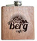 Der Berg ruft - Holz Flachmann! Geschenk Idee zum Wandern Klettern Bergsteiger Ski Fahrer Urlaub für Männer und Frauen