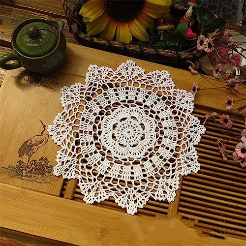 GIVBRO Napperons ronds en dentelle avec motif floral au crochet - Dessous de verre rustique en dentelle - Pour décoration de canapé ou de fête de mariage - Blanc