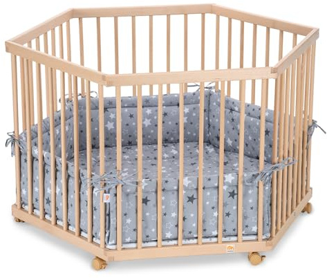FabiMax Baby Laufgitter 6-eck, stufenlos höhenverstellbar, mit Schlupfsprossen, Laufstall aus massivem Buchenholz, klar lackiert (Sterne Mix)