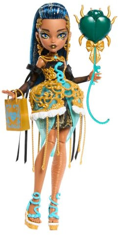 Monster High Scary Sweet Birthday-Puppe, Cleo De Nile im goldenen Partykleid mit themenbezogenem Zubehör wie Einladung, Luftballon, Geschenk, Lippenstift und mehr, JBG76