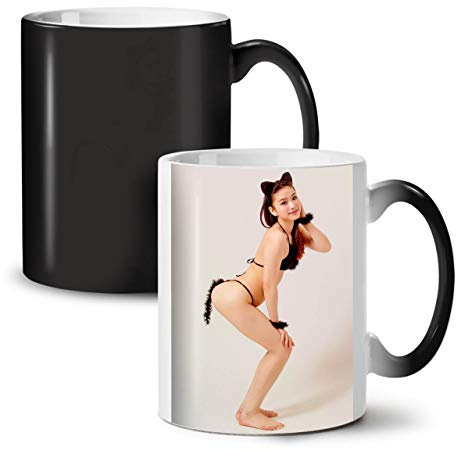 Wellcoda Cosplay Heiß Mädchen Frau Farbwechselbecher, Tasse - Großer, Easy-Grip-Griff, Wärmeaktiviert, Ideal für Kaffee- und Teetrinker
