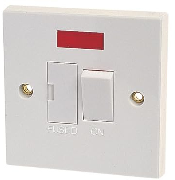 DENCON SWITCHED FUSED SPUR 13A WITH PILOT LAMP