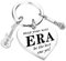 Popular Singer Inspirational Schlüsselanhänger Zitat Ornament Gitarre Musik Tay Fans Stuff, Schlüsselanhänger Geschenke für Mädchen Frauen Freundin Schwester Frau Mutter Tochter Freunde (Silber)