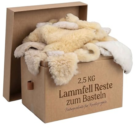 MATTES Lammfell Bastelpaket 2,5 kg – echtes Natur-Lammfell Restepaket – Fellreste zum Basteln, Nähen, DIY, Patchwork & Dekoration – Produktionsverschnitt Premium Qualität (Helle Mischung)