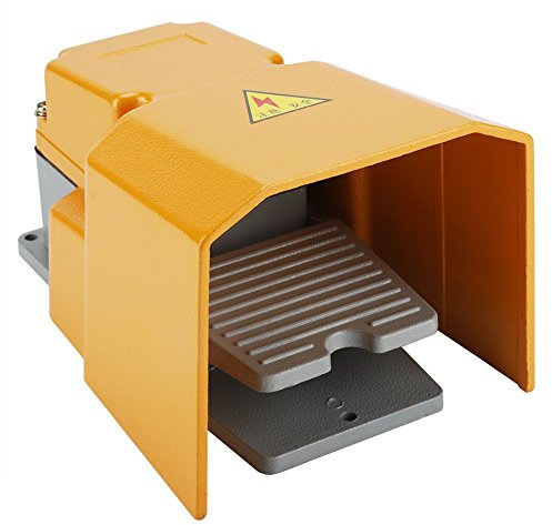 Interruttore a pedale, 250V 10A resistente all'olio in lega di alluminio resistente alla corrosione Interruttore a pedale on/off con protezione e base antiscivolo per macchine utensili