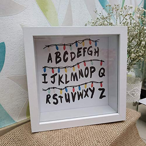 Hucha de Stranger de Madera y Cristal,Regalo cumpleaños comunion Sorpresa Decoracion