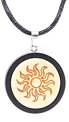 Sonnenanhänger aus Zirbenholz Schmuck Amulett Arve Zirbenkiefer UNQE (Sun)