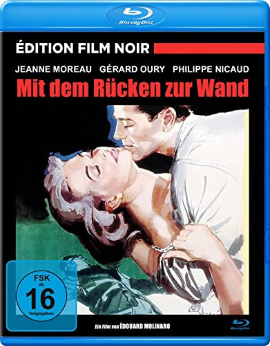 Mit dem Rücken zur Wand