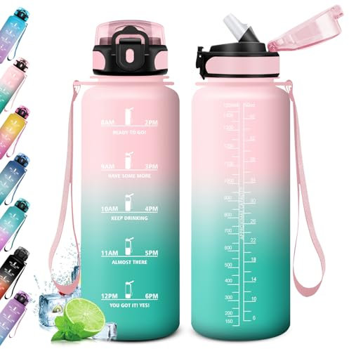 KollyKolla Fitness Trinkflasche 1.5L, Große Trinkflasche mit Strohhalm, Wasserflasche Auslaufsicher, Trinkflasche Kohlensäure Geeignet, Trinkflasche mit Zeitmarkierungen, Sportflasche für Erwachsener