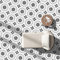 Alwayspon Carreaux de sol autocollants en vinyle PVC imperméable, antidérapant, avec crédence épaisse, autocollants, à décoller et à coller, 30 x 30 cm, fleur noire et blanche