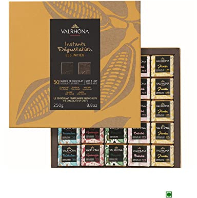 Coffret VALRHONA Les initiés 50 carrés de chocolats noir et lait