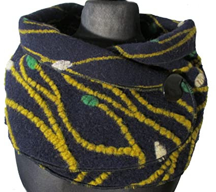 NAMSA - WOLLSCHAL aus 80% Wolle, 20% Baumwolle, LOOP, HALSTUCH, NACKENWÄRMER, SCHULTERTUCH, WOLLE-SCHAL, SCHÖNER SCHAL, SCHAL & TÜCHER, DAMEN SCHAL, FRAUEN SCHAL mit Wasserbüffel Hornknopf