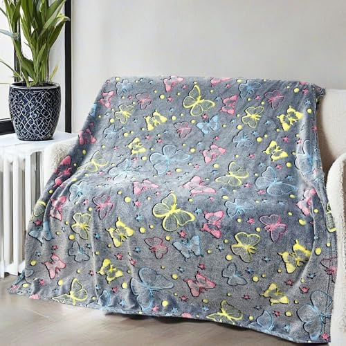 HSGLGNA Kuscheldecke Kinder Dinosaurier Decke Leuchtet im Dunkeln,Dinosaurier Muster Weiche Mikrofaser Flauschig Decke,Tolle Geschenke für Dino Liebhaber (Schmetterlinge, 130x150 cm)