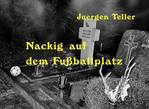 Nackig auf dem Fubballplatz