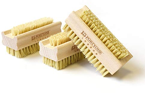 1541 London Beechwood Wooden Nail Brush with Firm Cactus Bristle (3 pack)