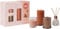 Bolsius - Lot de 4 bougies pilier rustiques avec diffuseur à roseaux et bougie parfumée - Juicy Bliss - Parfum pêche - Longue durée de combustion - Avec cire naturelle végétalienne