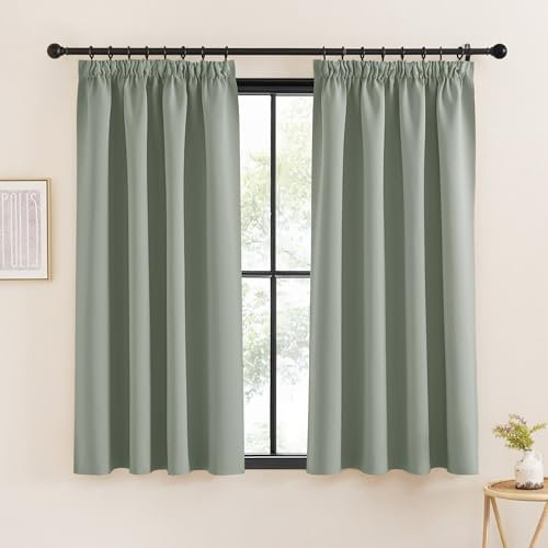 KGORGE Kinderzimmer Gardinen für Schienensystem Salbeigrün 2-Set 160 x 140 cm(HxB) Thermovorhang Blickdicht Kurz Verdunklungsvorhänge mit Kräuselband Fenster Vorhänge Schlafzimmer