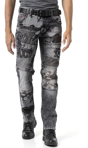 Cipo & Baxx Herren Jeanhose | Destroyed & Frayed Denim mit Nieten, Kunstleder, Ziernähte & Graffiti | Fashion & Biker Style
