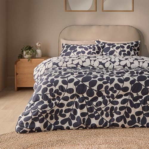 Silentnight Coverless 10.5 Tog Duvet, Navy Leaf Print, Double | Supersoft Stylish, Bed Quilt & Pillowcase Set, Two Reversible Designs, All Year Round Comfort, No Cover Needed
