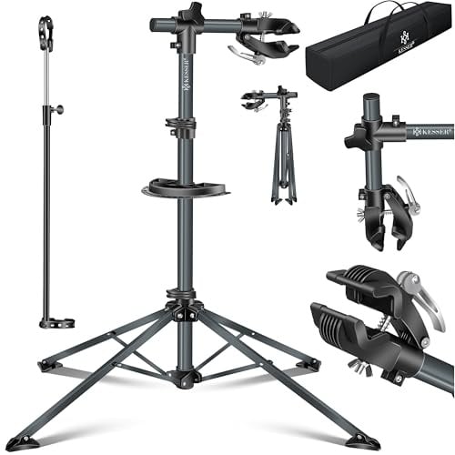 KESSER® Fahrradmontageständer Profi 50kg - 360° drehbar für E-Bike, Mountainbike & Fahrrad, höhenverstellbarer Reparaturständer, mit Werkzeugablage, Tragetasche & Schnellspanner, Anthrazit