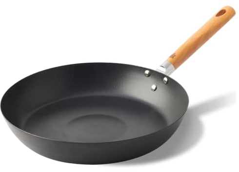 BK Force Pre-Treated Natural Non-Stick Induction 24cm Black Carbon Steel Frying Pan, Comfortable Wooden Handle, Durable and Professional, PFAS Free, Black