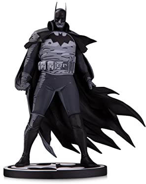 DC Direct Batman Statue aus Kunstharz, 1:10, Schwarz/Weiß