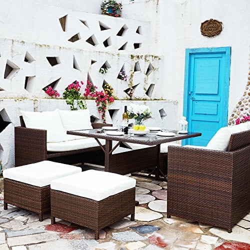 CONCEPT USINE | Salon de Jardin Encastrable en Résine Tressée 8 Personnes | Design NOUMEA Marron & Blanc | 1 Table en Verre + 2 Canapés + 4 Poufs | Coussins Imperméables | Résistant UV et Intempéries