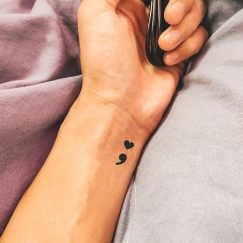 Inkster Tattoo - Semikolon Herz - vegane & wasserfeste Temporäre Tattoos für Erwachsene - EU-Kosmetikzertifizierte Farbe - revolutionäres 2 Wochen Tattoo - Premium Klebetattoos & Fake Tattoo