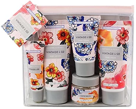Vintage & Co Patterns & Petals Top To Toe Kit | 50ml Hand Cream, 50ml Body Lotion, 30ml Foot Cream, 10ml Lip Balm & 30g Bath Salts | Travel Friendly Sizes