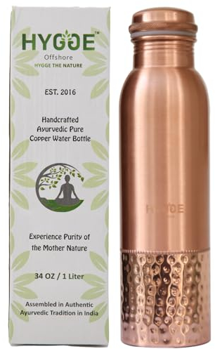 HYGGE - Botella de agua de cobre, 34 onzas, extragrande, un recipiente de cobre puro ayurvédico medio martillado para beber, bebe más agua, reduce tu ingesta de azúcar y disfruta de los beneficios