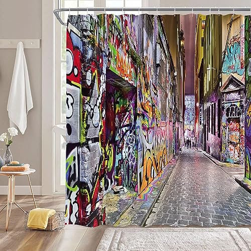 Farbenfroher Graffiti-Duschvorhang, Straße, Graffiti, abstrakte Aquarellkunst, schmutzige Sprühfarbe, Ziegelwand, urbane, rustikale Graffiti, junger Hip-Hop-Stil, Badezimmer-Sets mit Haken, bunt