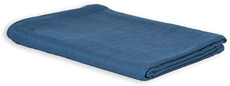 LANGDHUUS original Tagesdecke Zeitloses Fischgrät-Design | 150x220 cm | Fernblau | 100% Bio Baumwolle | Sommerdecke | Sofadecke | Baumwolldecke | Bettüberwurf
