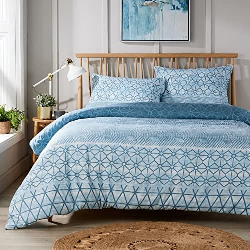 Olivia Rocco Easy Care Printed Duvet Cover Set 100% Polyester Breathable Stylish Comforter Reversible Quilted Bedding Bed Sets With Pillowcases VERSAILLES DUVET SET, TEAL DOUBLE