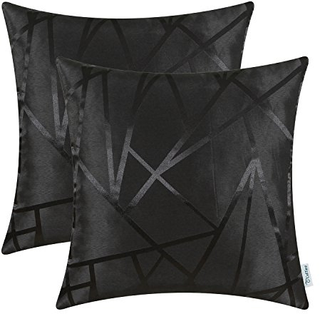 CaliTime Kissenbezüge Kissenhülle Packung mit 2 Dekokissenbezüge Cases für Couch Sofa Home Decor Modern Shining & Dull Contrast Dreiecke Abstrakte Linien Geometrisch 50cm x 50cm Schwarz